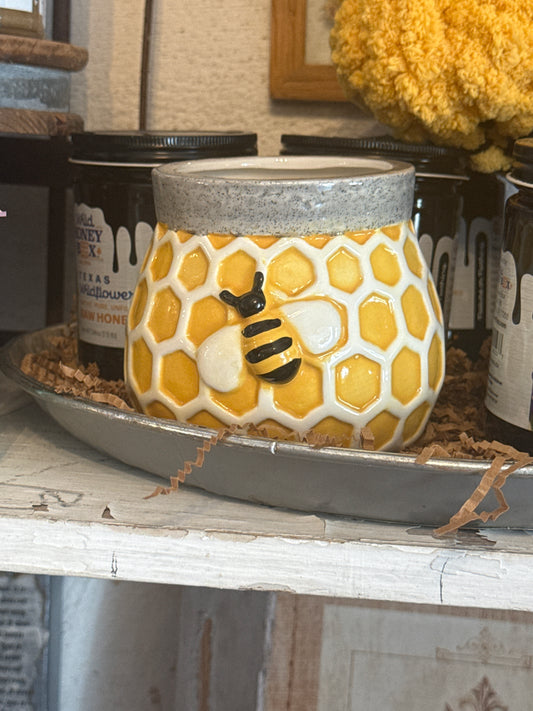 Bee Hive Pot