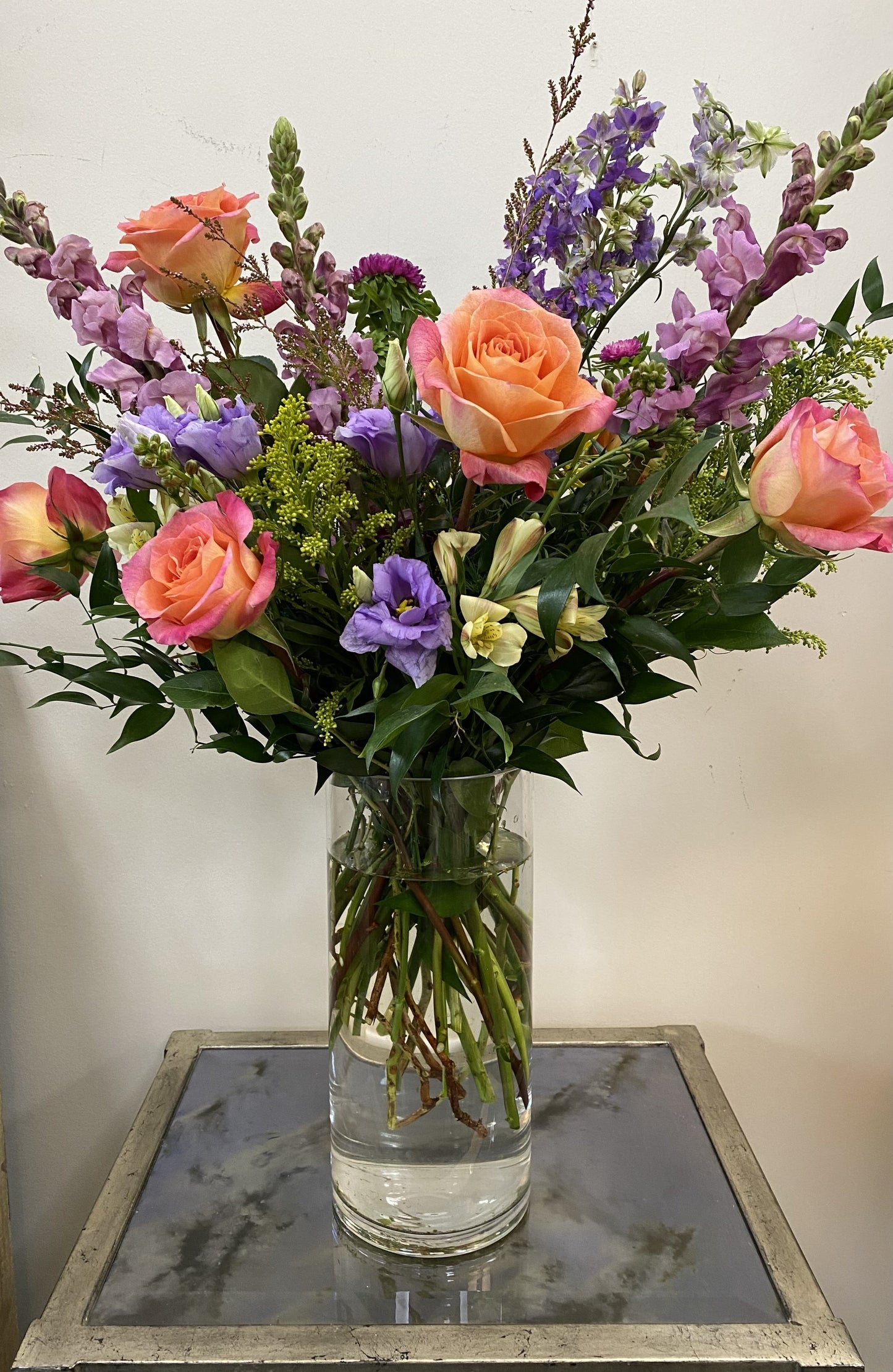 DELUXE FLORAL COMPOSITION