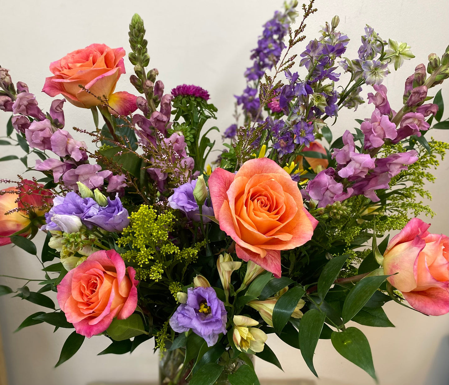 DELUXE FLORAL COMPOSITION