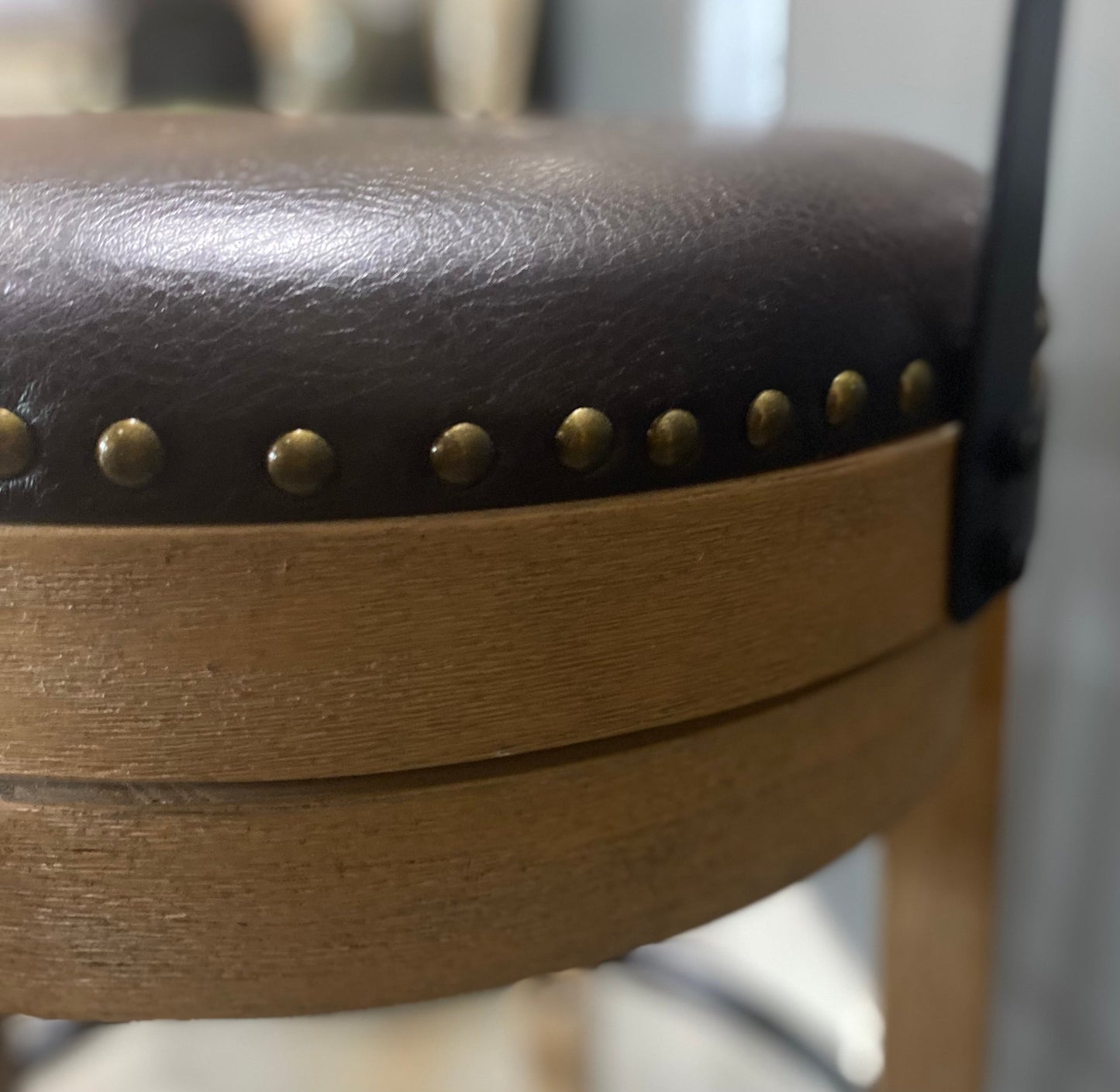 29" PUB HEIGHT BROWN BAR STOOL