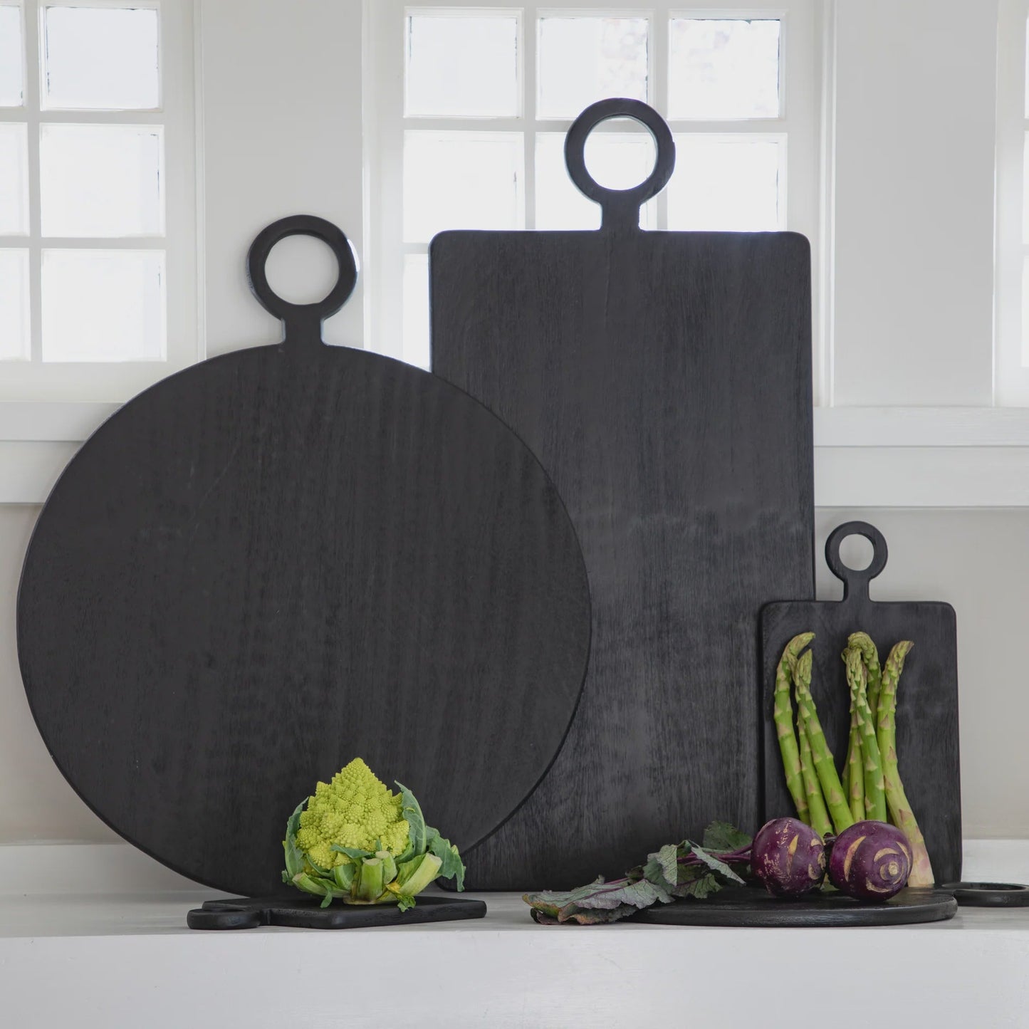 BLACK MANGO WOOD BOARD