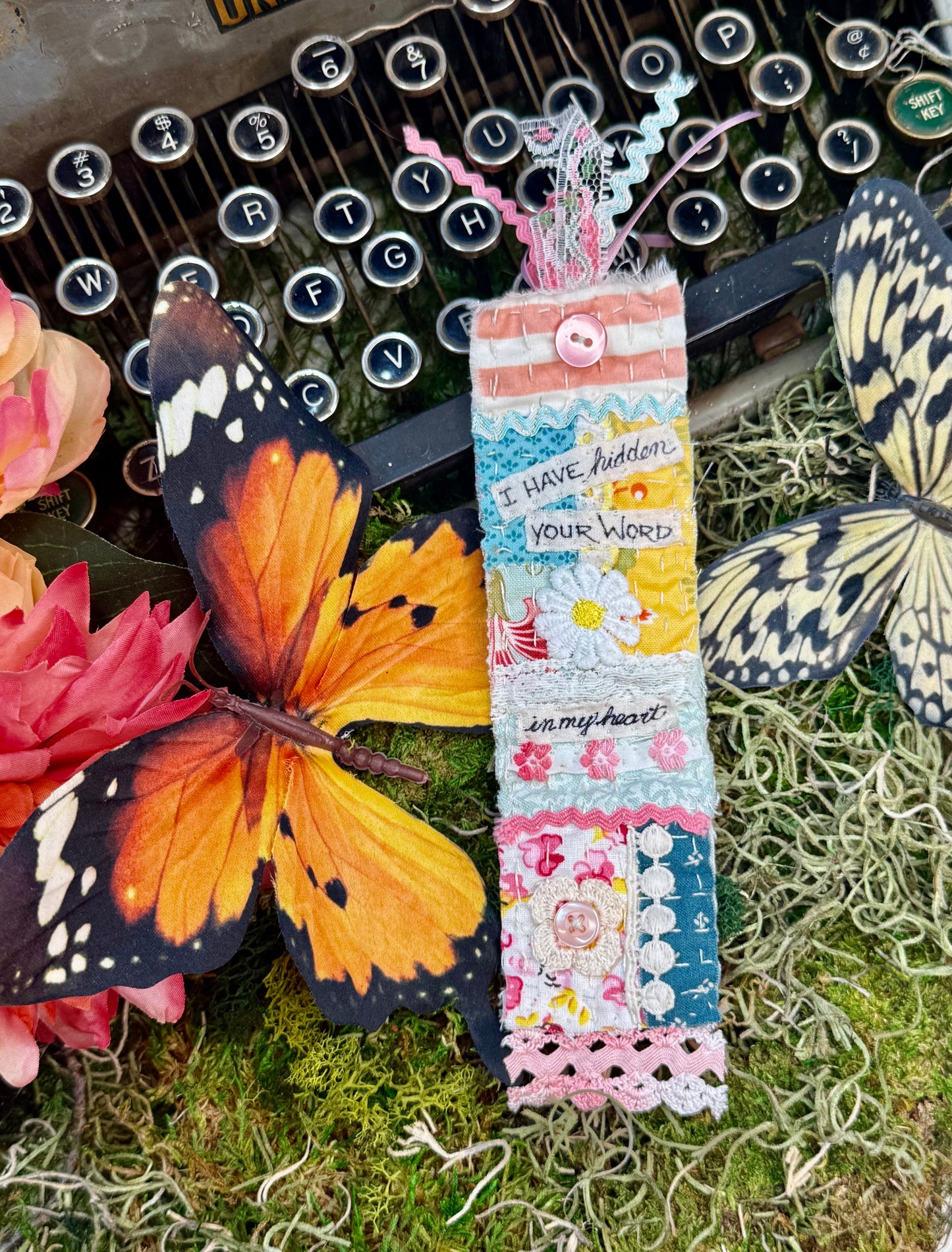 Creative Workshop: Slo-Stich- Choose your Heirloom Piece