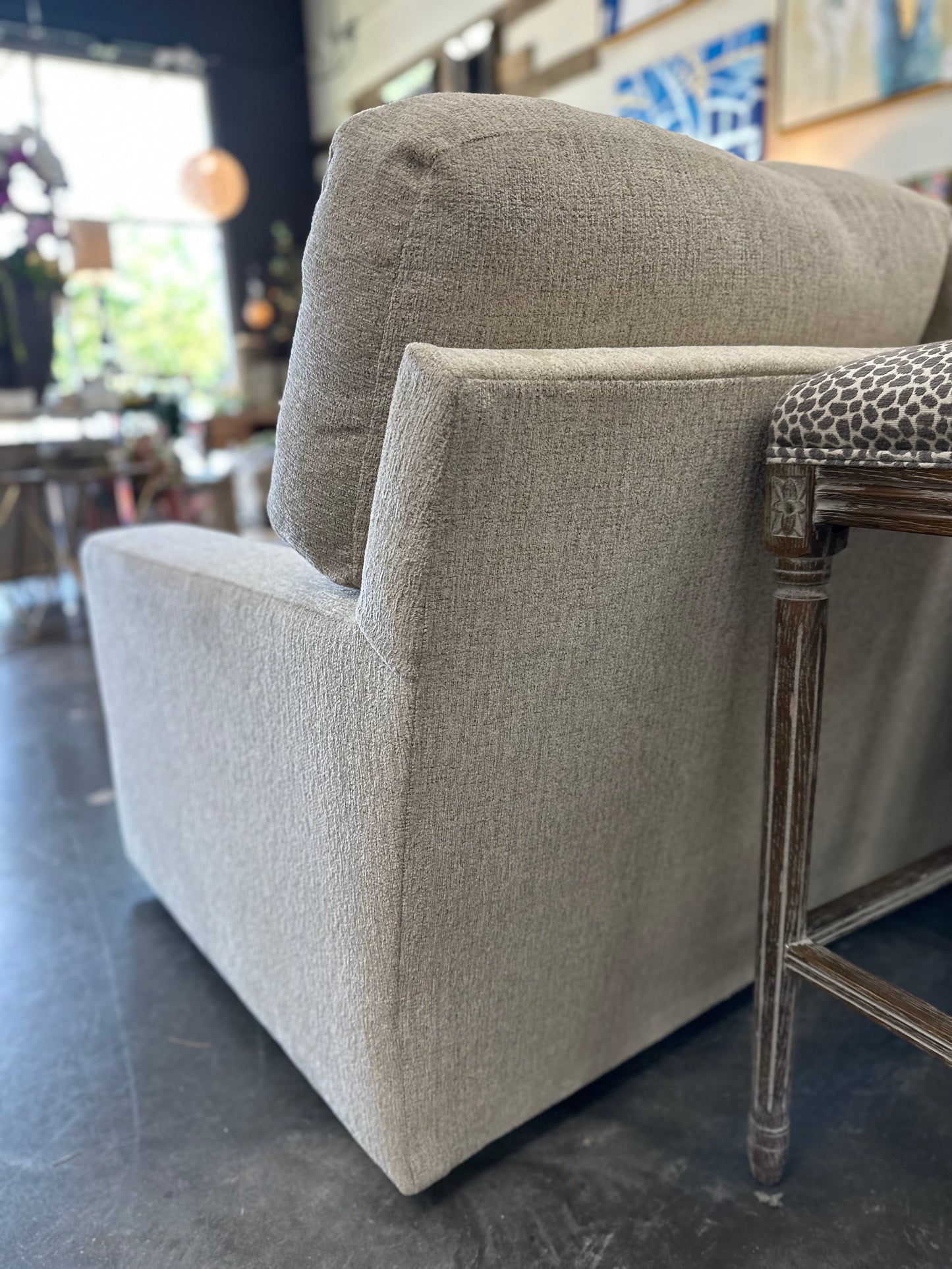 95" SOFA IN LINEN AND CAROB
