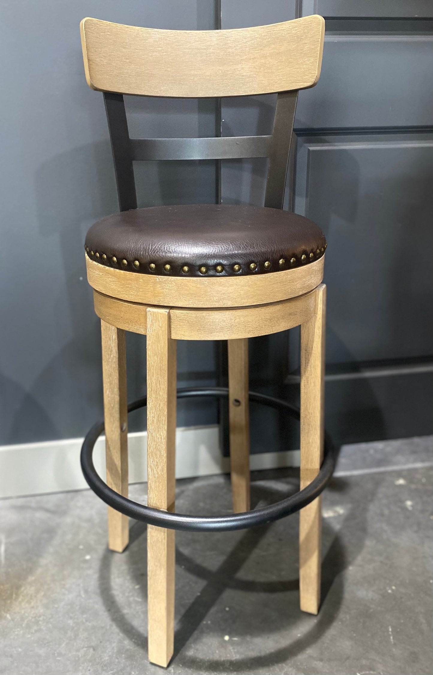 29" PUB HEIGHT BROWN BAR STOOL