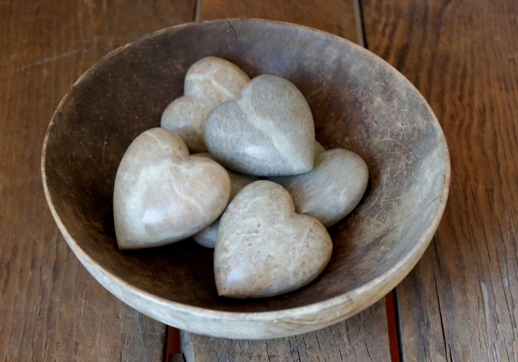 SOAPSTONE HEART