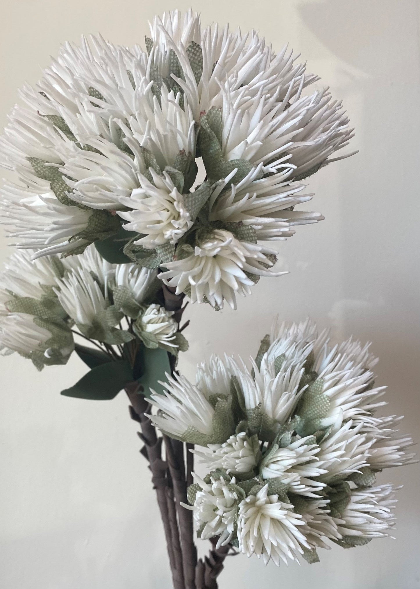 WHITE FOAM FLOWER 36"